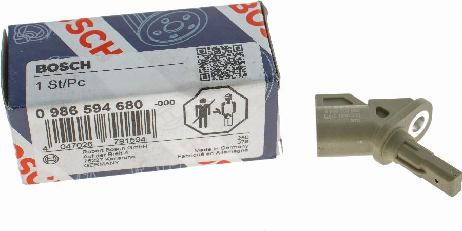 BOSCH 0 986 594 680 - Датчик ABS, частота вращения колеса avtokuzovplus.com.ua