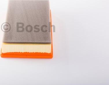 BOSCH 0 986 B02 323 - Повітряний фільтр autocars.com.ua