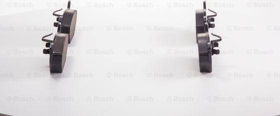 BOSCH 0 986 BB0 717 - Тормозные колодки, дисковые, комплект autodnr.net