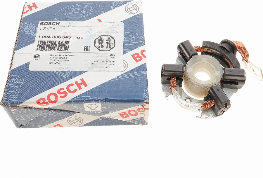 BOSCH 1 004 336 645 - Кронштейн, угольная щетка avtokuzovplus.com.ua