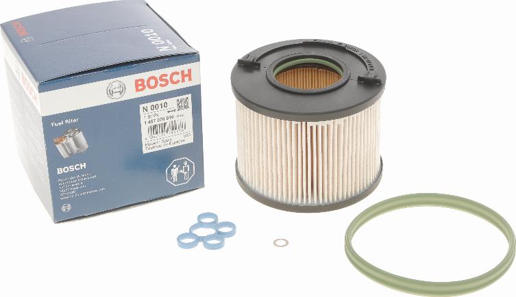 BOSCH 1 457 070 010 - Паливний фільтр autocars.com.ua