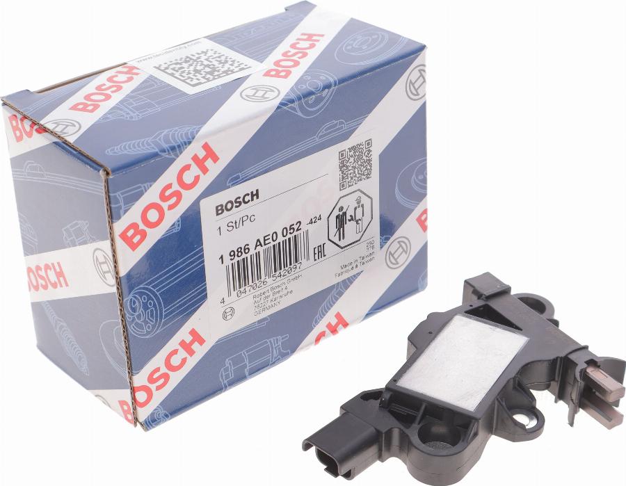 BOSCH 1 986 AE0 052 - Регулятор напряжения, генератор avtokuzovplus.com.ua