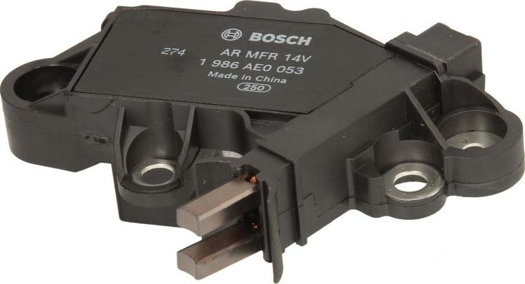BOSCH 1 986 AE0 053 - Регулятор напруги генератора autocars.com.ua