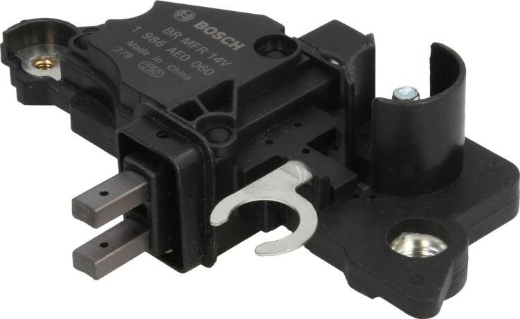 BOSCH 1 986 AE0 060 - Регулятор напруги генератора autocars.com.ua