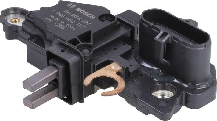 BOSCH 1 986 AE0 107 - Регулятор напруги генератора autocars.com.ua