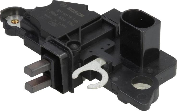 BOSCH 1 986 AE0 130 - Регулятор напруги генератора autocars.com.ua