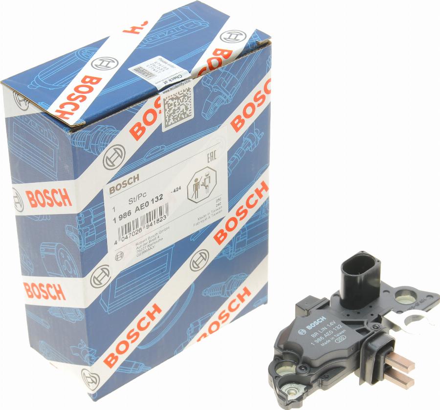 BOSCH 1 986 AE0 132 - Регулятор напряжения, генератор avtokuzovplus.com.ua