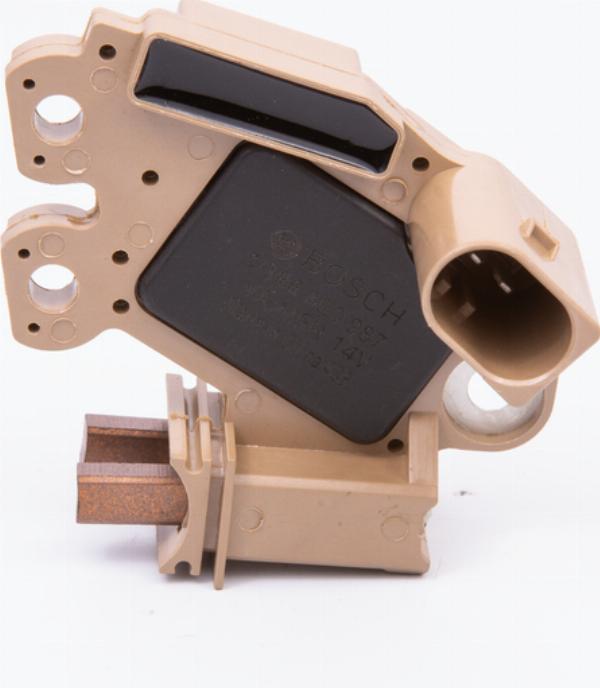 BOSCH 1 986 AE0 987 - Регулятор напруги генератора autocars.com.ua