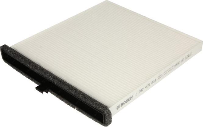 BOSCH 1 987 435 019 - Фільтр, повітря у внутрішній простір autocars.com.ua