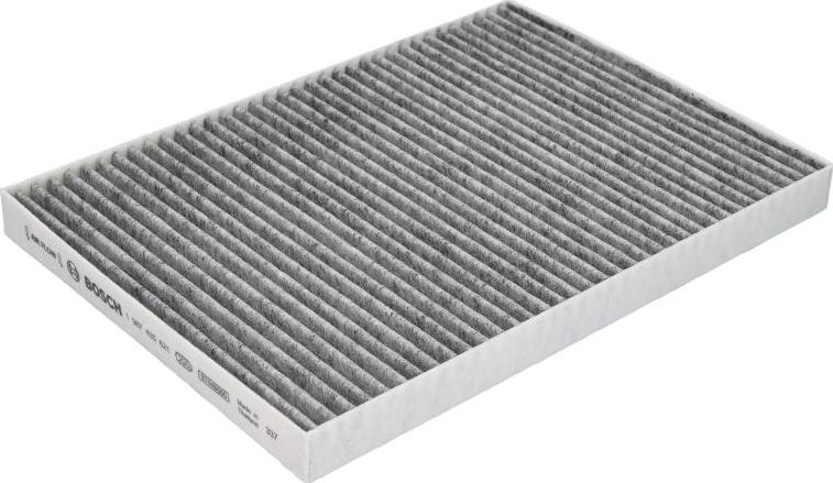 BOSCH 1 987 435 621 - Фільтр, повітря у внутрішній простір autocars.com.ua