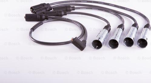 BOSCH 9 295 080 018 - Комплект проводів запалювання autocars.com.ua