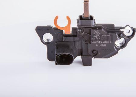 BOSCH F 00M A45 300 - Регулятор напряжения, генератор autodnr.net