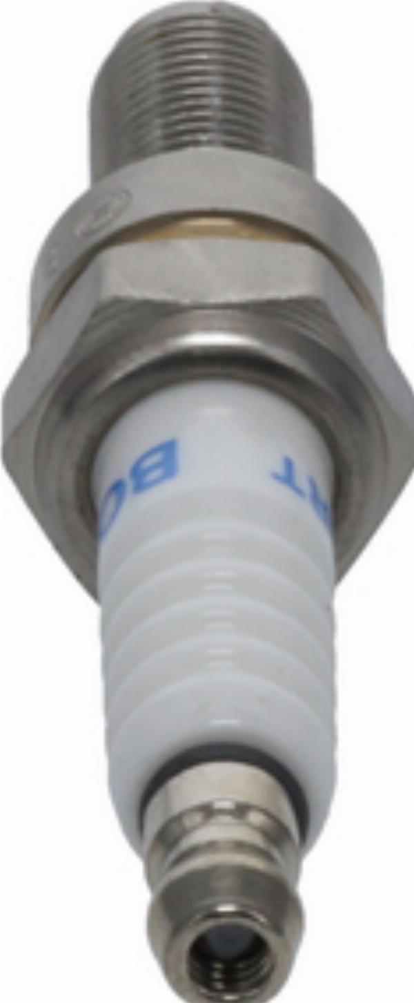 BOSCH F 01A 027 013 - Свічка запалювання autocars.com.ua