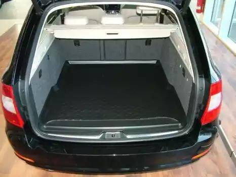 Carbox 201828000 - Ванночка для багажника autocars.com.ua