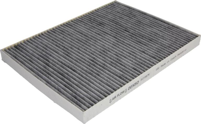 Denso DCF067K - Фільтр, повітря у внутрішній простір autocars.com.ua