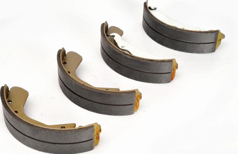 LPR 06800 - Комплект гальм, барабанний механізм autocars.com.ua