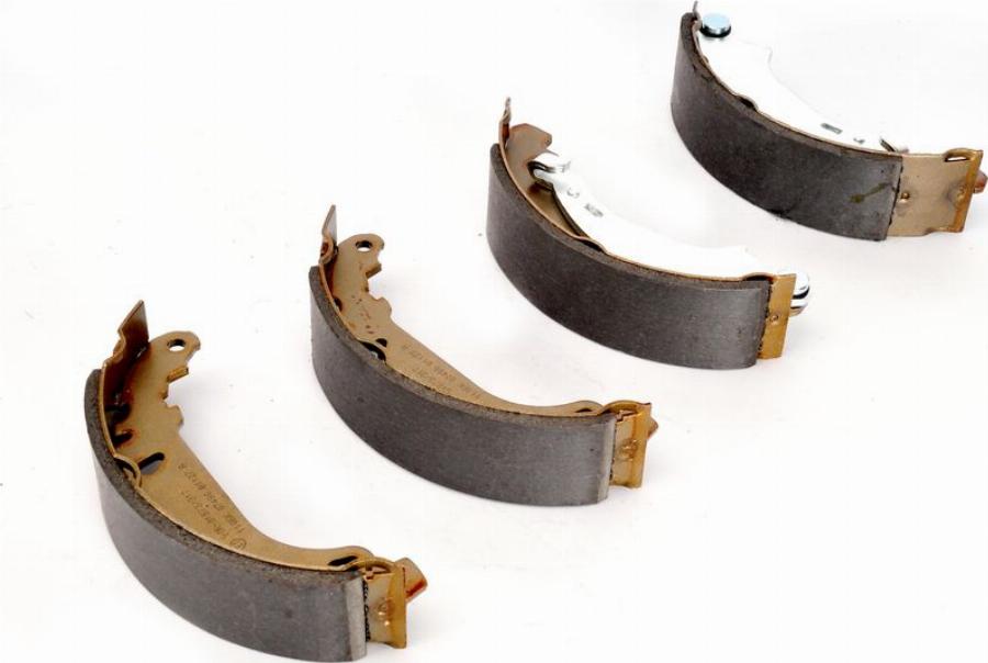 LPR 07490 - Комплект гальм, барабанний механізм autocars.com.ua