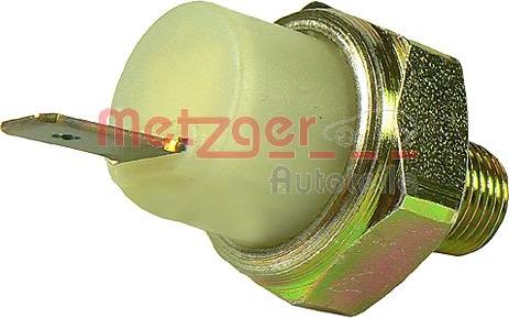 Metzger 0910026 - Датчик, тиск масла autocars.com.ua