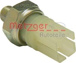 Metzger 0910030 - Датчик, тиск масла autocars.com.ua
