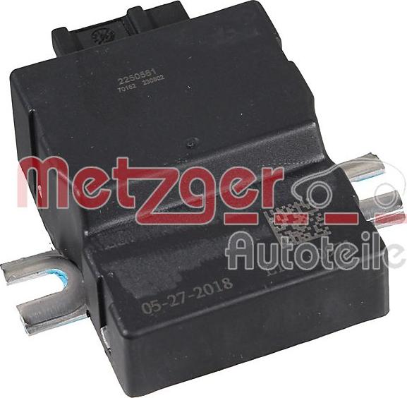 Metzger 2250581 - Управляющий прибор, топливный насос autodnr.net