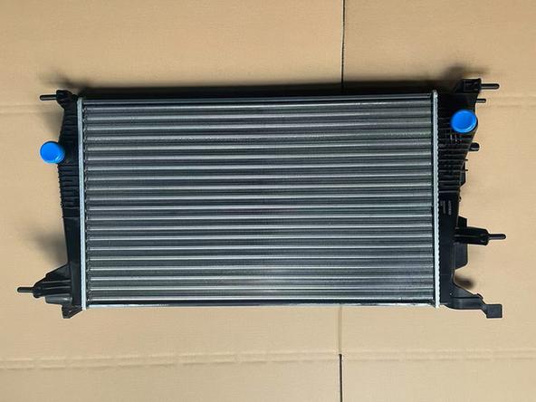 MOTRIO 8550508329 - Радіатор, охолодження двигуна autocars.com.ua