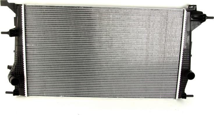 NISSENS 637607 - Радіатор, охолодження двигуна autocars.com.ua