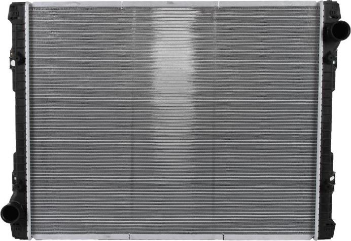 NISSENS 672590 - Радіатор, охолодження двигуна autocars.com.ua