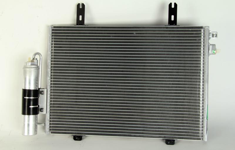 NRF 35353 - Конденсатор, кондиціонер autocars.com.ua