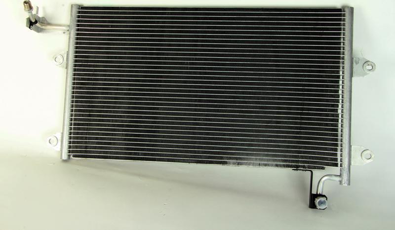 NRF 35584 - Конденсатор, кондиціонер autocars.com.ua