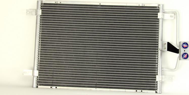 NRF 35832 - Конденсатор, кондиціонер autocars.com.ua