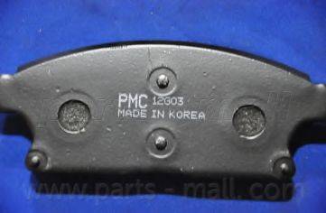 Parts-Mall PKC-028 - Тормозные колодки, дисковые, комплект autodnr.net