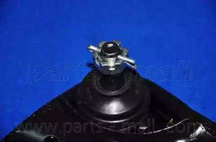 Parts-Mall PXCAA-015UR - Рычаг подвески колеса autodnr.net