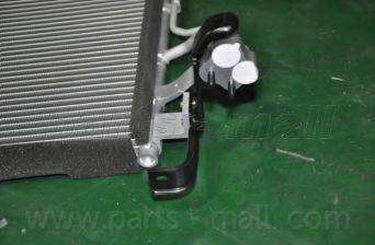 Parts-Mall PXNCA-117 - Конденсатор кондиционера avtokuzovplus.com.ua