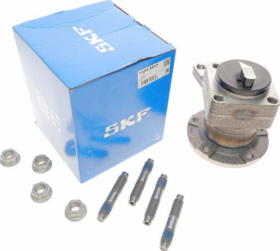 SKF VKBA 6577 - Комплект підшипника маточини колеса autocars.com.ua