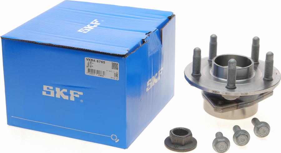 SKF VKBA 6765 - Комплект підшипника маточини колеса autocars.com.ua