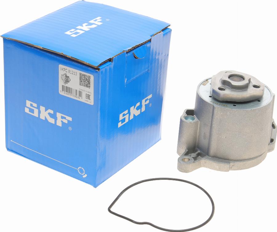 SKF VKPC 81213 - Водяний насос autocars.com.ua