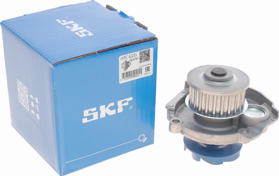 SKF VKPC 82251 - Водяний насос autocars.com.ua