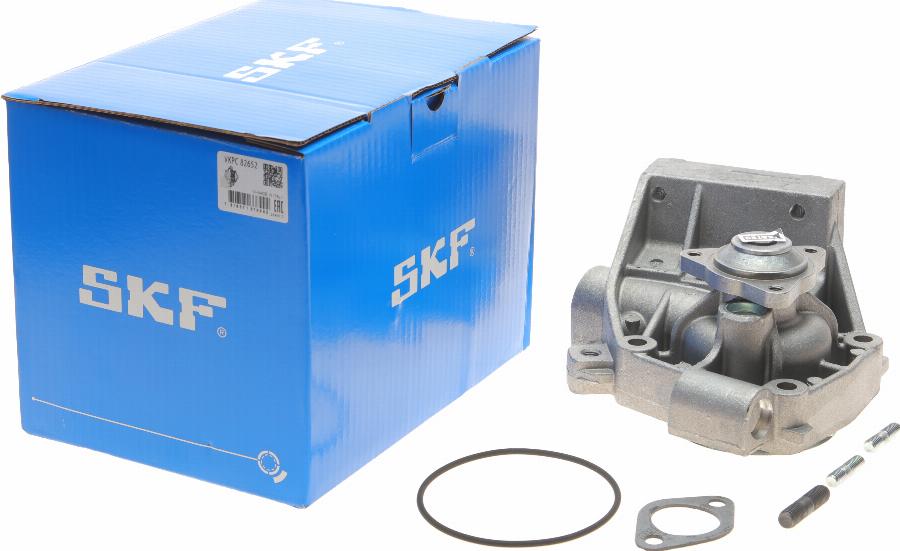 SKF VKPC 82652 - Водяний насос autocars.com.ua