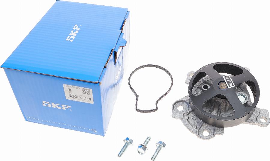 SKF VKPC 91825 - Водяний насос autocars.com.ua