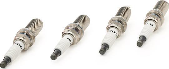 Stark SKSP-19990312 - Свічка запалювання autocars.com.ua