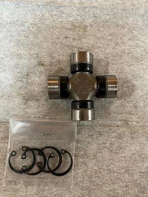 URW UJ-218 - Шарнір, поздовжній вал autocars.com.ua