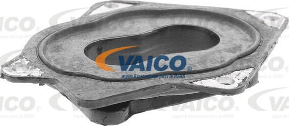 VAICO V10-1239 - Фланець, карбюратор autocars.com.ua