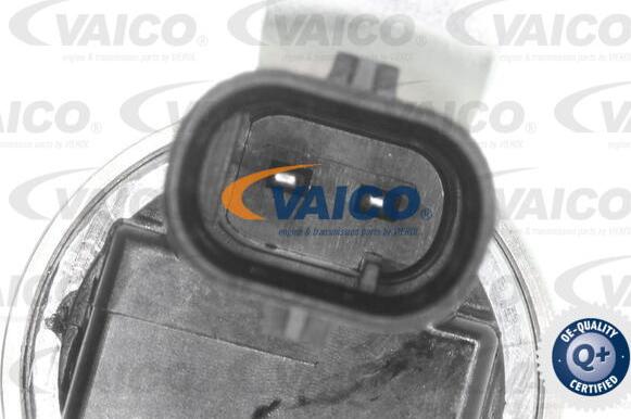 VAICO V10-4333 - Регулюючий клапан, виставлення розподільного вала autocars.com.ua