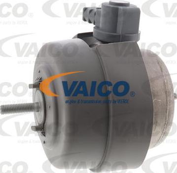 VAICO V10-7576 - Подушка, підвіска двигуна autocars.com.ua