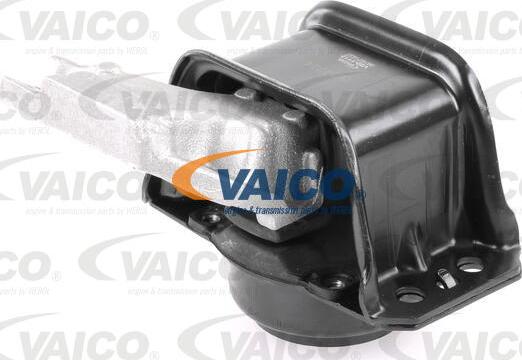 VAICO V22-1112 - Подушка, підвіска двигуна autocars.com.ua
