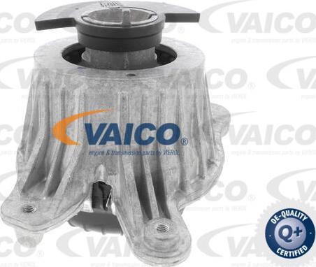 VAICO V30-3193 - Подушка, підвіска двигуна autocars.com.ua