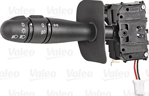 Valeo 251780 - Выключатель на рулевой колонке autodnr.net