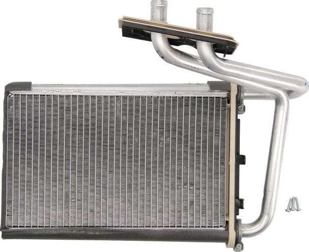 VALEO 811076 - Теплообмінник, опалення салону autocars.com.ua