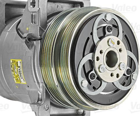 Valeo 815047 - Компрессор кондиционера avtokuzovplus.com.ua