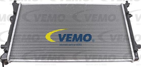 Vemo V10-60-0020 - Радіатор, охолодження двигуна autocars.com.ua